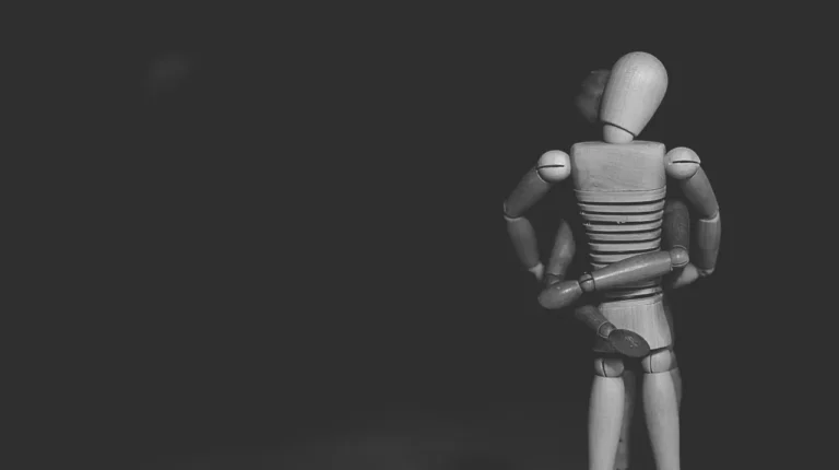 Empresa chinesa revela robô humanoide para “gestação” humana