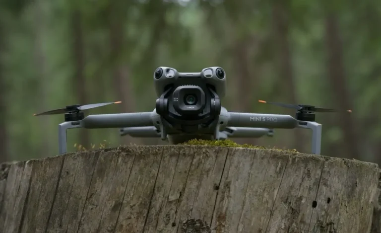 DJI anuncia o novo Mini 5 Pro com sensor LiDAR e fotográfico de 1 polegada