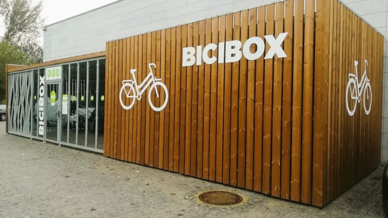 Fertagus instala cinco BiciBox em estações da Margem Sul para guardar bicicletas