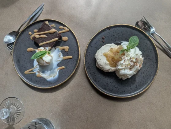 Boshq - Caju Cake e Wild Fudge Brownie