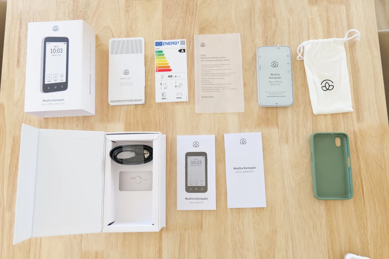 Mudita Kompakt - unboxing