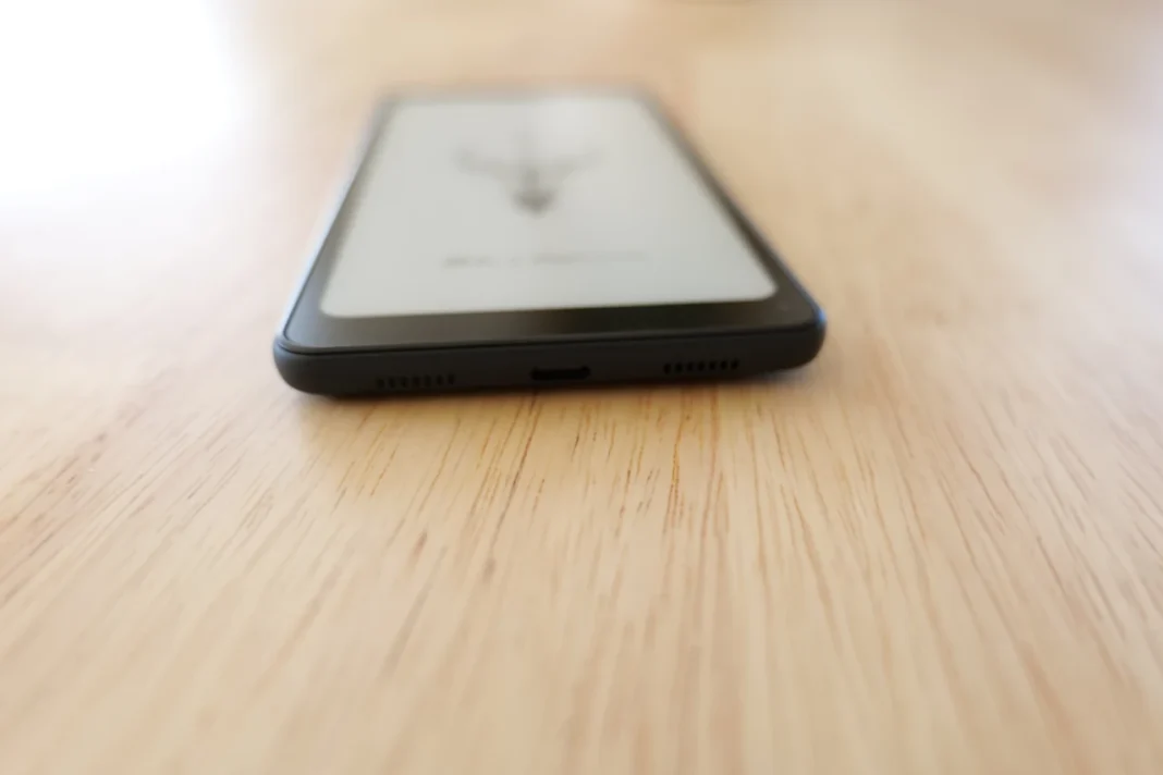 Boox Palma 2 - parte inferior