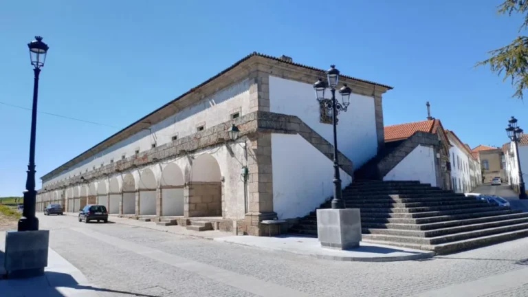 Quartel das Esquadras em Almeida vai ser transformado num estabelecimento turístico