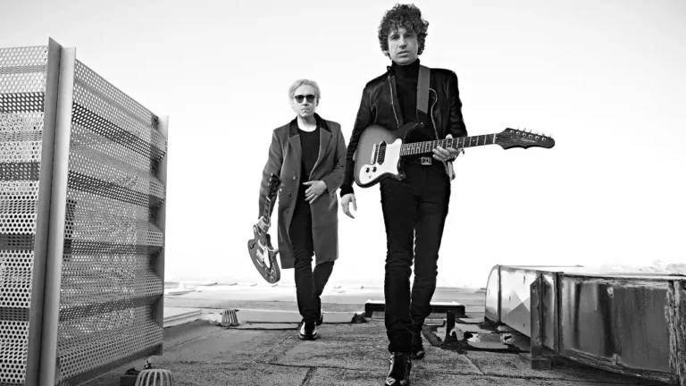 The Kooks regressam a Portugal com espetáculo no Campo Pequeno