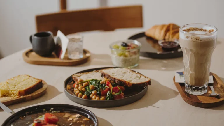 Village by BOA abre novo espaço de cafetaria em parceria com a Simpli Coffee no Porto