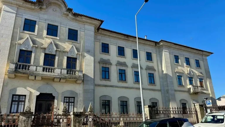 Antigo Seminário de Vila Real vai dar lugar a hotel de quatro estrelas do grupo Água Hotels