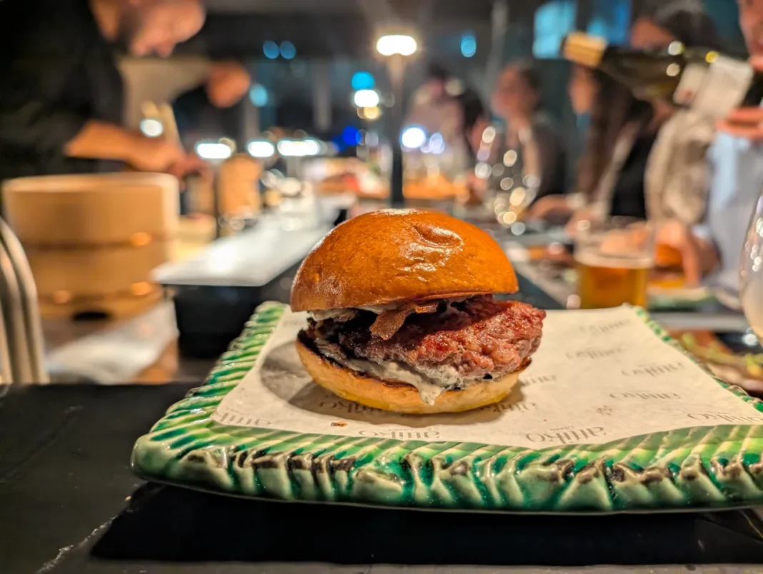 Attiko Lisbon - Slider de wagyu com trufa