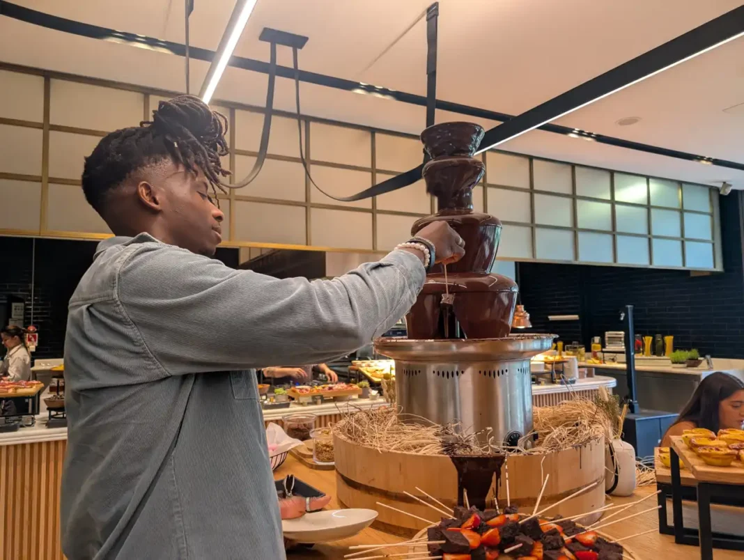 evo brunch evolution estoril fonte chocolate