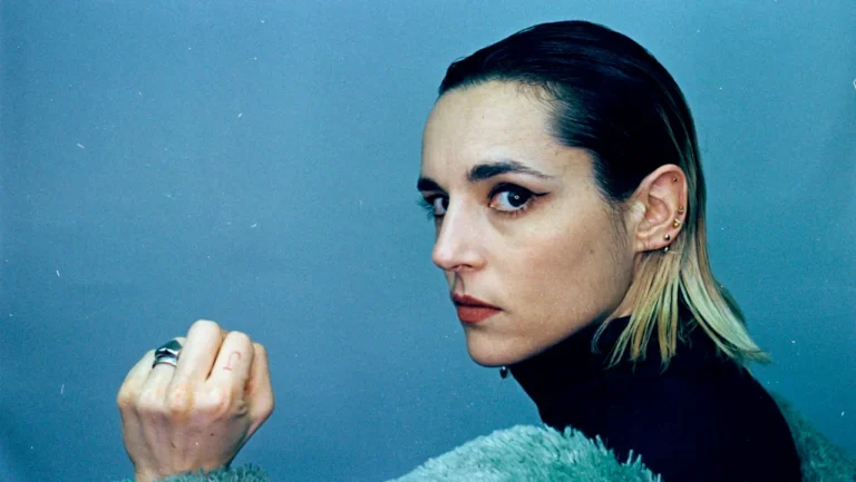 Jehnny Beth confirmada no Palco Heineken do NOS Alive 2026