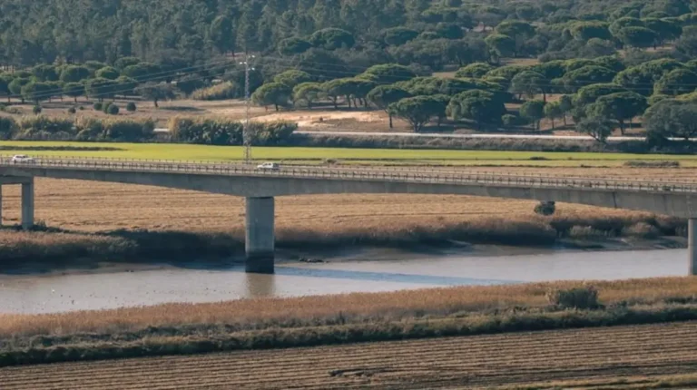 Arrancam as obras de reforço estrutural na Ponte sobre o rio Sado, em Alcácer do Sal