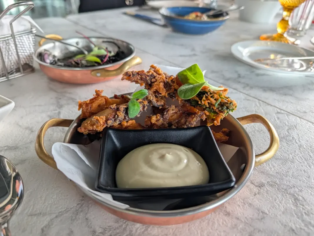 The Mix - Lascas de polvo e maionese de alho assado