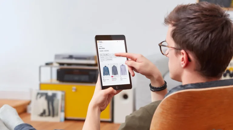 Zalando cresce 17% em 2025 e anuncia recompra de ações de 300 milhões de euros