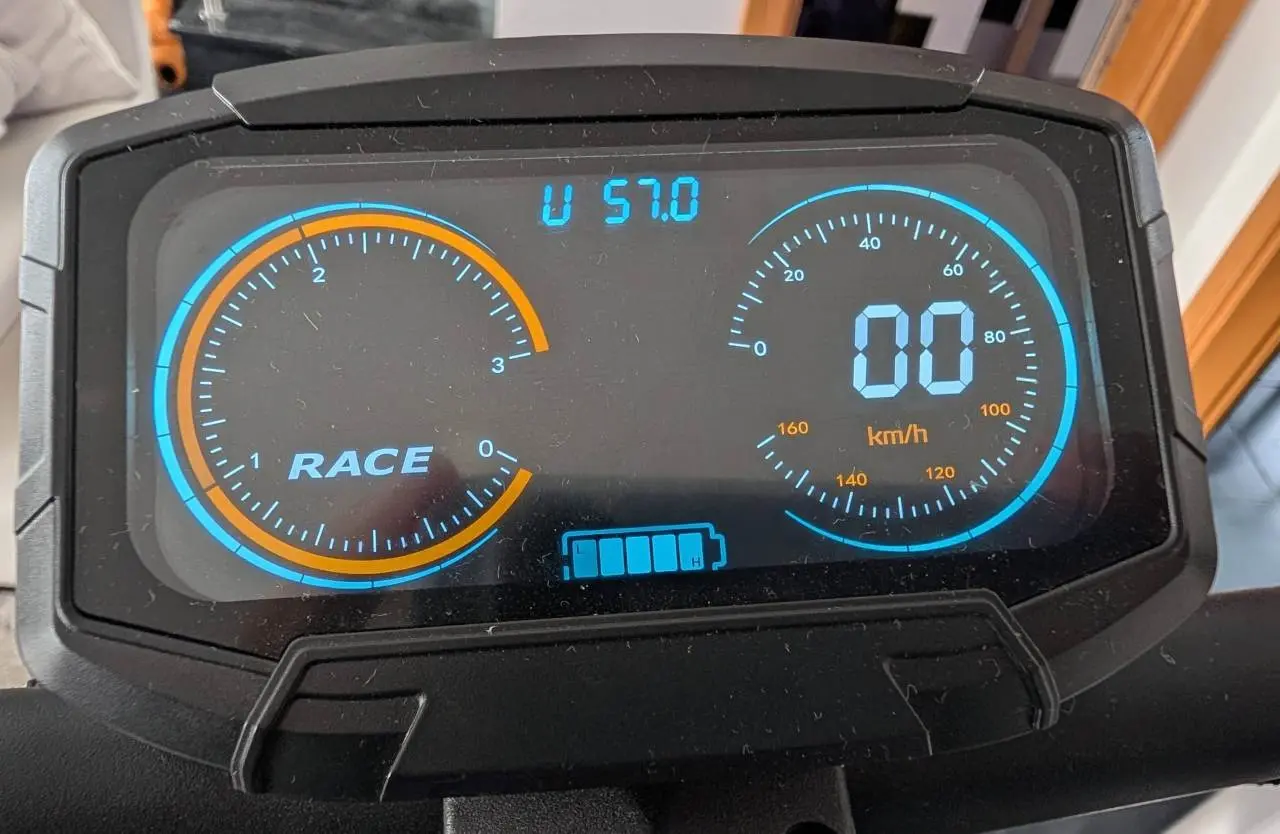 UrbanGlide Cruise 1000 GT 2x2