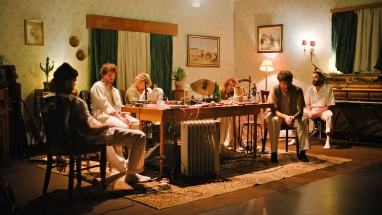 A Residência: o encontro entre First Breath After Coma e Salvador Sobral chega a novos formatos