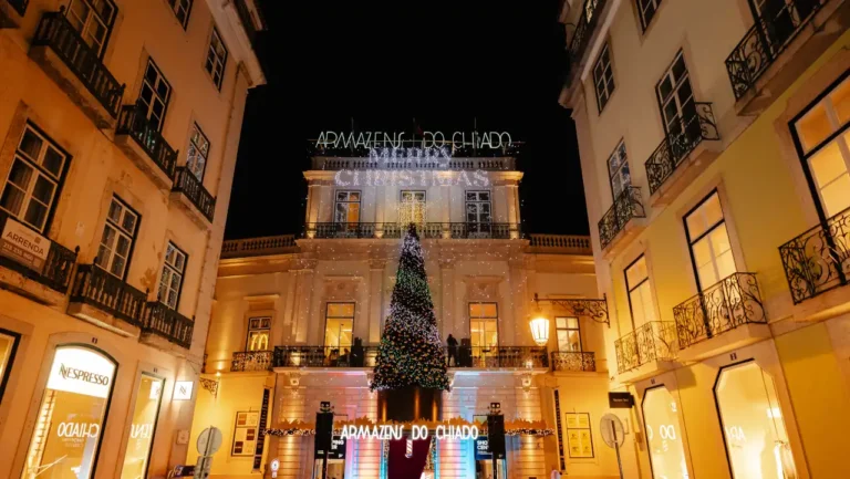 Natal chega aos Armazéns do Chiado com novo Portal do Natal e espetáculo de luzes
