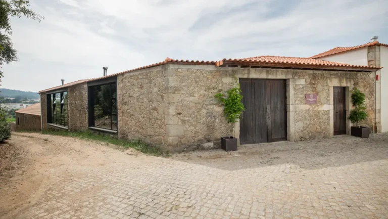 CasaNova Farmhouse: a antiga propriedade agrícola de Tibães que recupera a alma do Minho