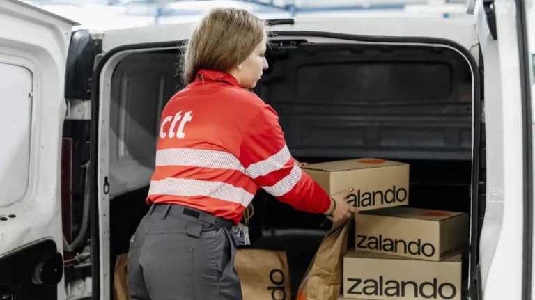 CTT assumem entregas da Zalando em Portugal e Espanha