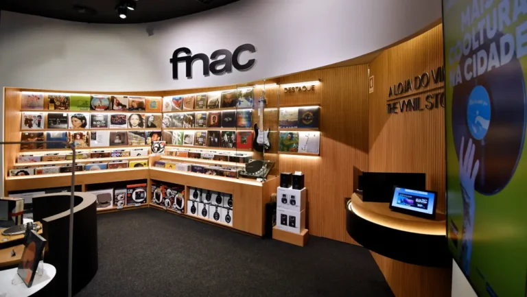 FNAC inaugura pop-up store no Campo Pequeno dedicada ao vinil