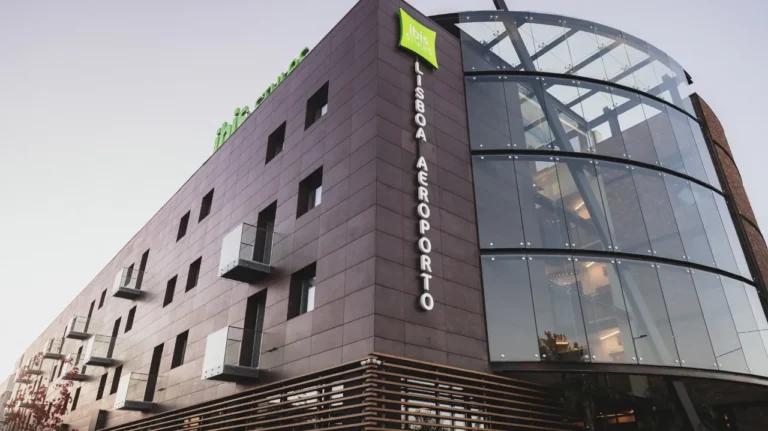 Antigo armazém industrial dá lugar ao ibis Styles Lisboa Aeroporto