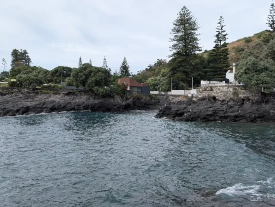 Piscinas Naturais de Caloura