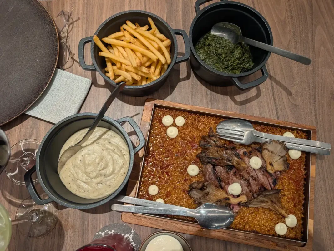 Restaurante 550&ordm; - Arroz de Forno de Rib Eye com Cogumelos e Maionese de Alho