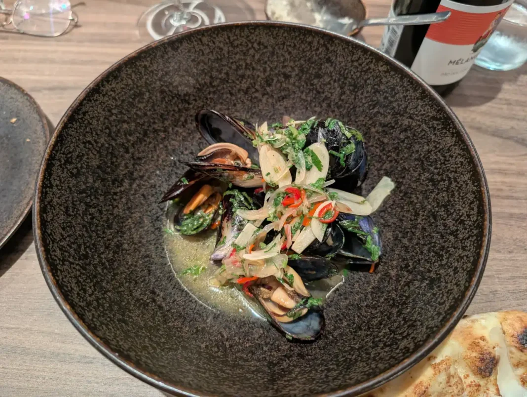 Restaurante 550&ordm; - Mexilh&otilde;es no Fogo &agrave; Bulh&atilde;o Pato