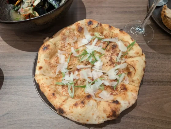 Restaurante 550º - Pão de Alho, Parmesão e Cebolete