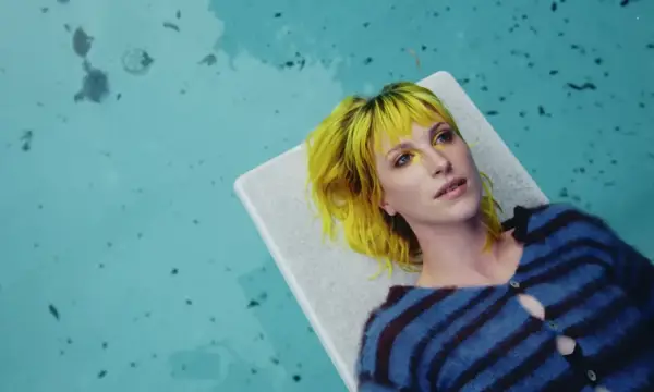 As 100 melhores músicas de 2025 10 Hayley Williams - True Believer