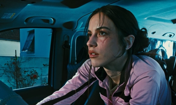 As 100 melhores músicas de 2025 12 Oklou - blade bird