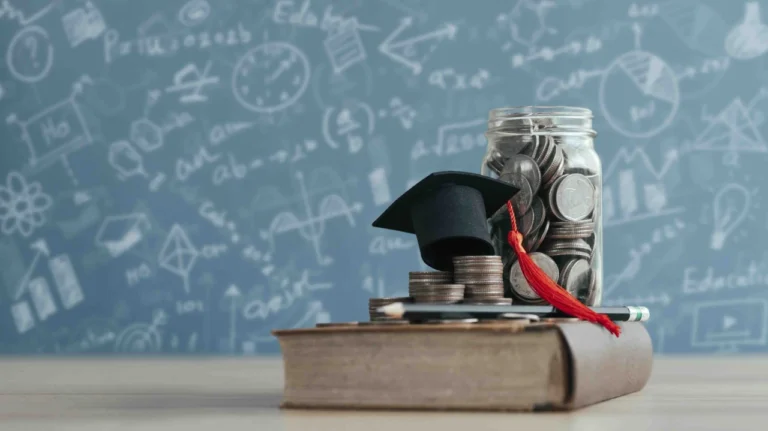 Governo altera regras das bolsas de estudo e reforça apoio ao alojamento no Ensino Superior