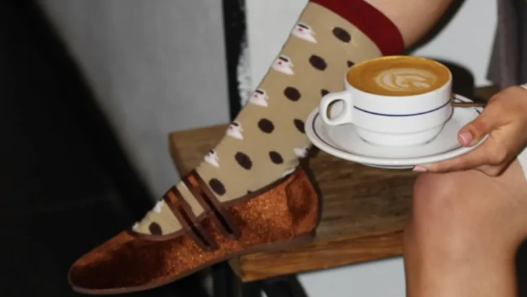 Marca portuguesa CHULÉ chega ao Porto com stand dedicado às suas meias sustentáveis