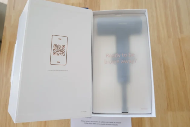 Philips S&eacute;rie 8000 - na caixa