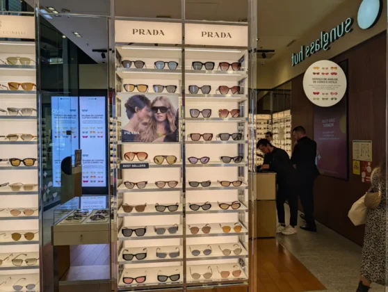Sunglass Hut