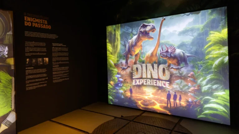 Dino Experience recria o mundo dos dinossauros numa exposição imersiva no Porto