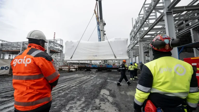 Galp conclui instalação de unidade de hidrogénio verde de 100 MW na Refinaria de Sines