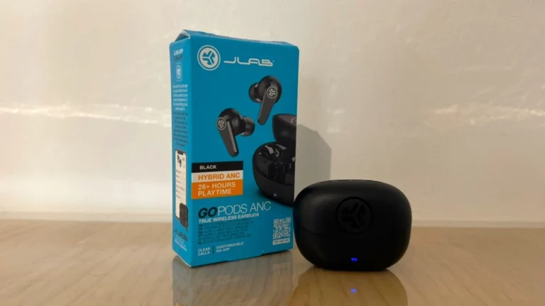 JLab GO Pods ANC Review: Confortáveis no ouvido, no bolso e na carteira