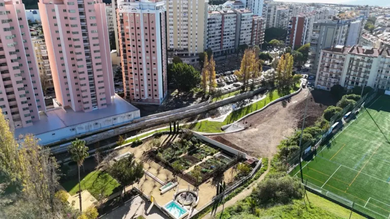 Ribeira de Algés: estudo prévio identifica falhas na drenagem e propõe soluções contra cheias