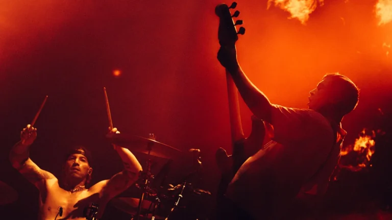 Twenty One Pilots levam concerto histórico na Cidade do México às salas de cinema