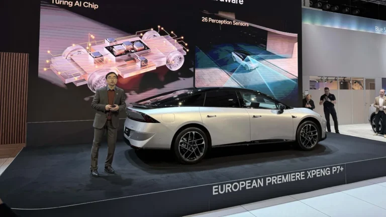 Salão de Bruxelas 2026: XPENG revela o P7+ para o mercado europeu