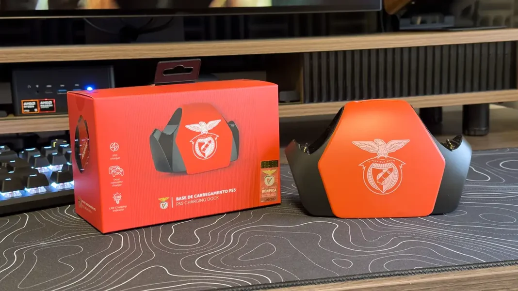 Base de carregamento de comandos DualSense da PlayStation oficial do S.L. Benfica