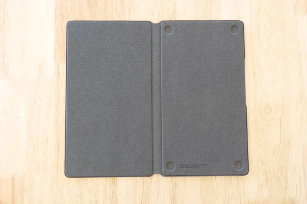 reMarkable Paper Pro Move - capa aberta