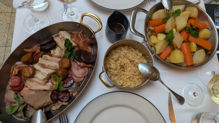 Cozido à Portuguesa no Páteo do Bairro do Avillez: um regresso à tradição, mas com alma contemporânea