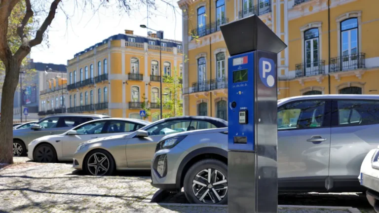 Câmara de Setúbal e Datarede chegam a acordo que reduz concessão de estacionamento em 25 anos