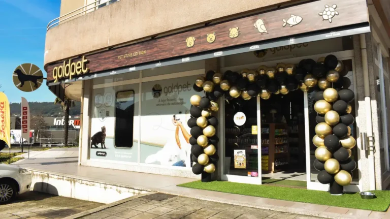 Goldpet reabre loja em Paredes após renovação total