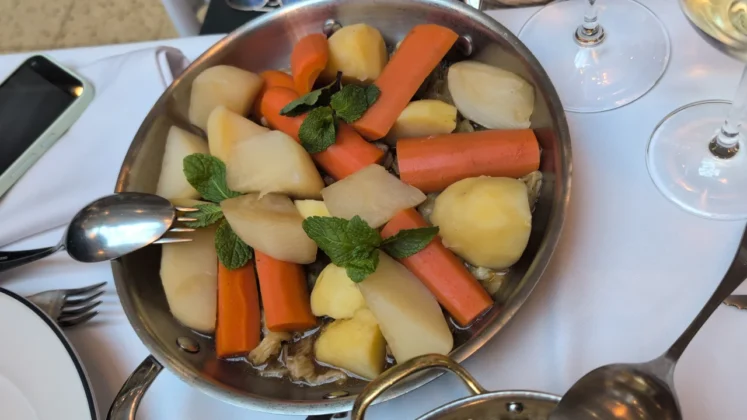 Cozido &agrave; Portuguesa no P&aacute;teo do Bairro do Avillez