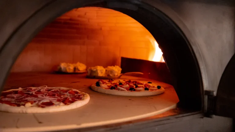 Pizzaria San Paolo “paga” o segundo encontro aos casais que celebrarem o Dia dos Namorados à mesa
