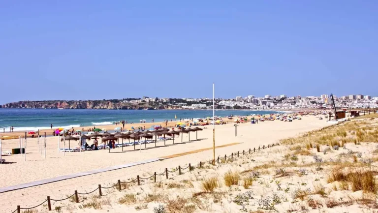 Hilton vai abrir novo resort Conrad na Meia Praia, no Algarve, em 2027