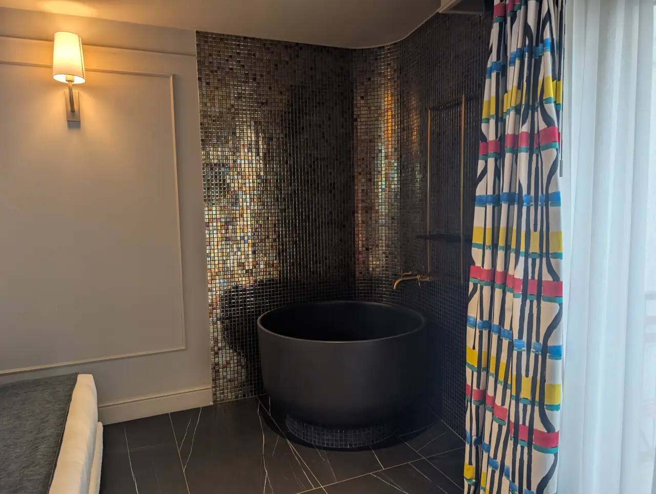 Upon Angels: Uma escolha luxuosa e atrevida para o Dia dos Namorados 5 Upon Angels