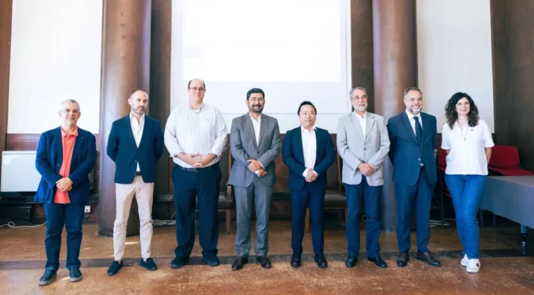 Huawei cria prémio de mérito para o melhor aluno do METI no Instituto Superior Técnico