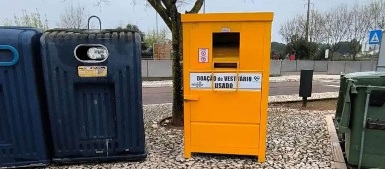 Estremoz instala primeiros contentores para recolha de têxteis usados